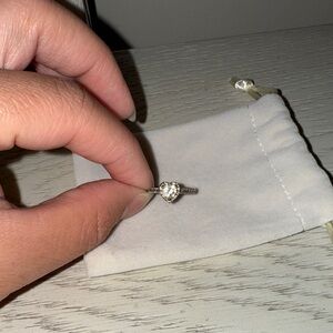 Elegant Silver Heart Ring